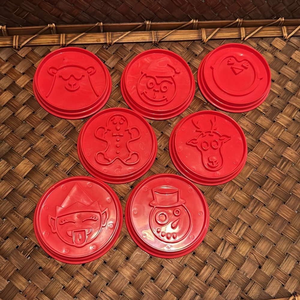 7 Piece‎ Pampered Chef Set of Christmas Cookie Cutters